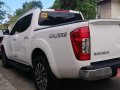 Selling White Nissan Navara 2020 in Quezon -0