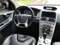 Selling White Volvo XC60 2010 in Quezon-8