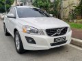 Selling White Volvo XC60 2010 in Quezon-4