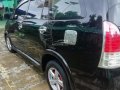 2nd hand 2010 Toyota Innova  for sale in good condition-3