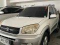 Pearl White Toyota RAV4 2004 for sale in Paranaque -9