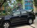 Selling Grey Toyota Fortuner 2009 in Pateros-8