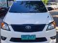 Pearl White Toyota Innova 2014 for sale in Dasmariñas-5