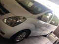 Selling White Hyundai Starex 2012 in Antipolo-4