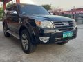 Black Ford Everest 2012 for sale in Manual-8