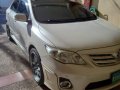 Pearl White Toyota Corolla 2012 for sale in Automatic-7