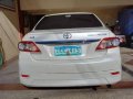 Pearl White Toyota Corolla 2012 for sale in Automatic-4