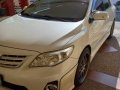 Pearl White Toyota Corolla 2012 for sale in Automatic-6