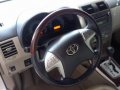 Pearl White Toyota Corolla 2012 for sale in Automatic-2