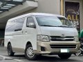 White Toyota Hiace Super Grandia 2012 for sale in Makati -9
