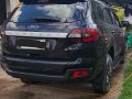 Selling Black Ford Everest 2016 in Pasay-7