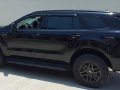 Selling Black Ford Everest 2016 in Pasay-6