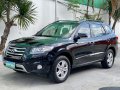 Black Hyundai Santa Fe 2012 for sale in Manila-9