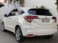 Pearl White Honda HR-V 2016 for sale in Pasig -2