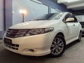 Selling White Honda City 2011 in Manila-7