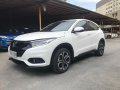 Selling White Honda HR-V 2018 in Pasig-9