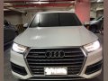 Selling White Audi Q7 2017 in Malay-7
