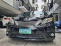 Selling Black Toyota Sienna 2012 in Quezon City-1