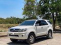 White Toyota Fortuner 2005 for sale in Meycauayan-5