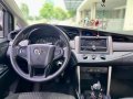 Selling White Toyota Innova 2017 in Makati-4