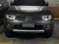 Selling Grey Mitsubishi Montero 2012 in Manila-2