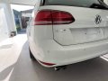 Selling White Volkswagen Golf 2018 in San Juan-3