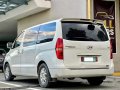 Selling White Hyundai Grand starex 2011 in Makati-5