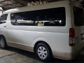 Selling White Toyota Grandia 2018 in Quezon City-7