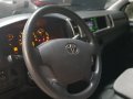 Selling White Toyota Grandia 2018 in Quezon City-5