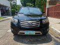 Black Hyundai Santa Fe 2011 for sale in Automatic-9