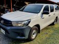 Selling White Toyota Hilux 2016 in Caloocan-6