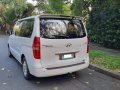 Selling White Hyundai Starex 2012 in Makati-0