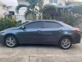 Selling Grey Toyota Corolla Altis 2016 in Quezon City-5
