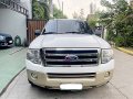 Selling White Ford Expedition 2011 in Bacoor-9