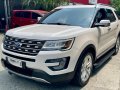 White Ford Explorer 2017 for sale in Pasig-2