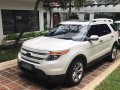 2013 White Ford Explorer 2.0 for Sale. Casa maintained. -1