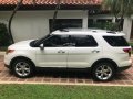 2013 White Ford Explorer 2.0 for Sale. Casa maintained. -2