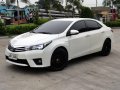 Selling Pearlwhite 2015 Toyota Altis  second hand-2