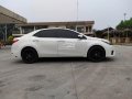 Selling Pearlwhite 2015 Toyota Altis  second hand-6