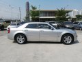 2005 Chrysler 300C-7