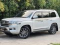 2nd hand 2018 Toyota Land Cruiser VX 3.3 4x4 AT for sale-6