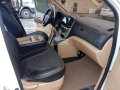 2019 Hyundai Grand Starex Gold (facelifted) 2.5 CRDI 10s Swivel seats-9