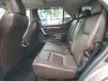 Toyota Fortuner 2017 V Diesel Automatic-10