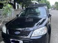 FORD ESCAPE 2012 XLT Top of the Line. Very Good condition-0