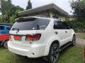 Selling White 2006 Toyota Fortuner  second hand-5