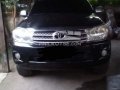 Sell Black 2011 Toyota Fortuner  2.4 G Diesel 4x2 AT in used-0