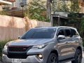 2017 Toyota Fortuner  2.4 V Diesel 4x2 AT for sale by Trusted seller-8