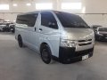 Second hand 2021 Toyota Hiace  Commuter 3.0 M/T for sale in good condition-4
