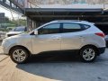 Hyundai Tucson 2012 2.0 CRDI 4WD Diesel Automatic-2