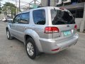 2009 Ford Escape XLS A/T-16